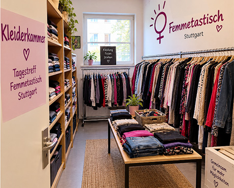 Kleidershop im Tagestreff Femmetastisch